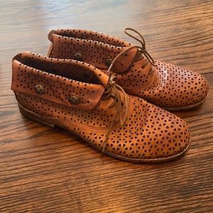 Women’s Size 9 Patricia Nash Leather Shoes